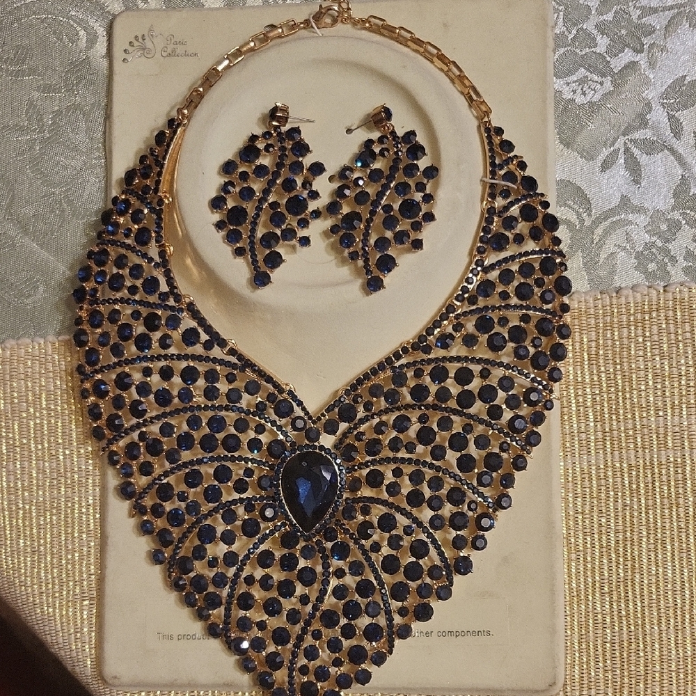 Elegant Gold and Blue Jewelry Set